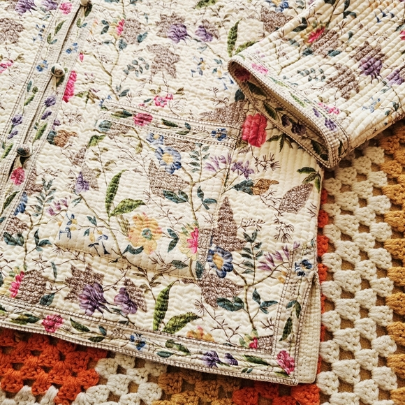 Vintage Reversible Quilted Floral Cream Off-White Light Asian Tang Style Jacket - Picture 5 of 16